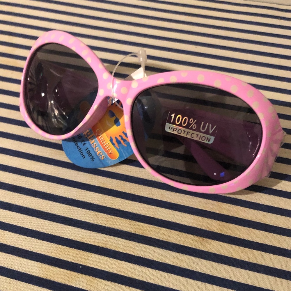 Girls polka dots pink sunglasses 🕶